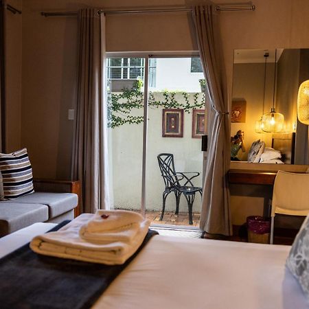 Elegant Lodge & Conference Center ポンゴーラ エクステリア 写真