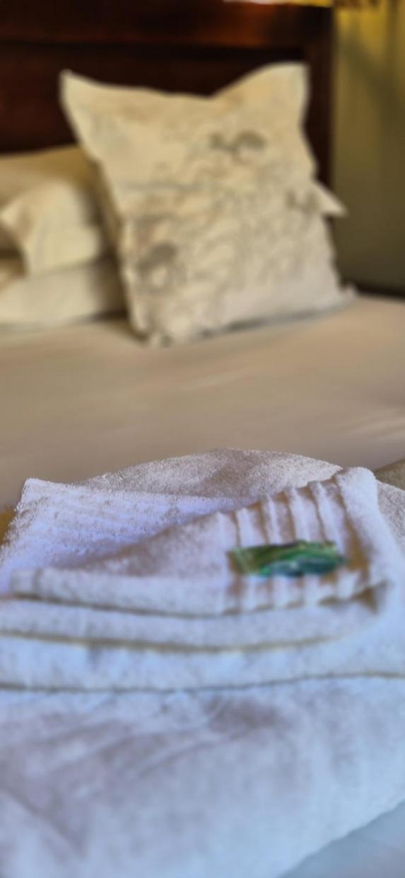 Elegant Lodge & Conference Center ポンゴーラ エクステリア 写真