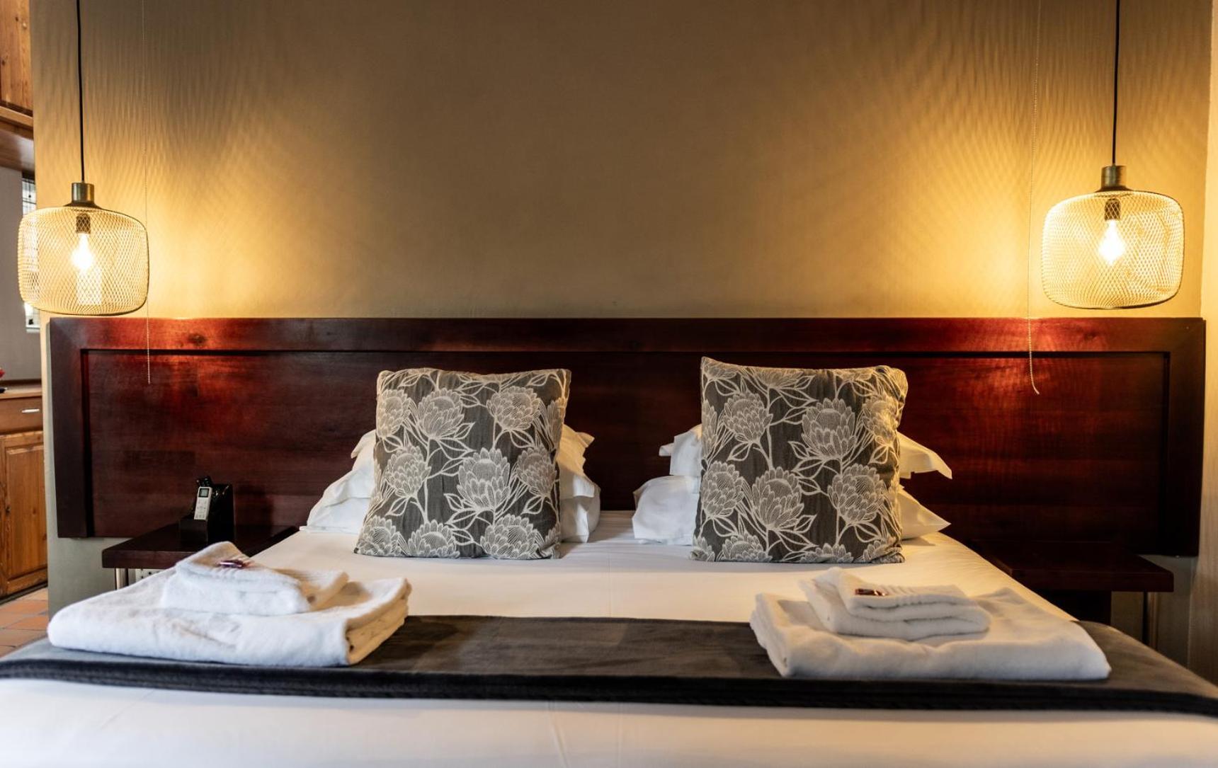 Elegant Lodge & Conference Center ポンゴーラ エクステリア 写真