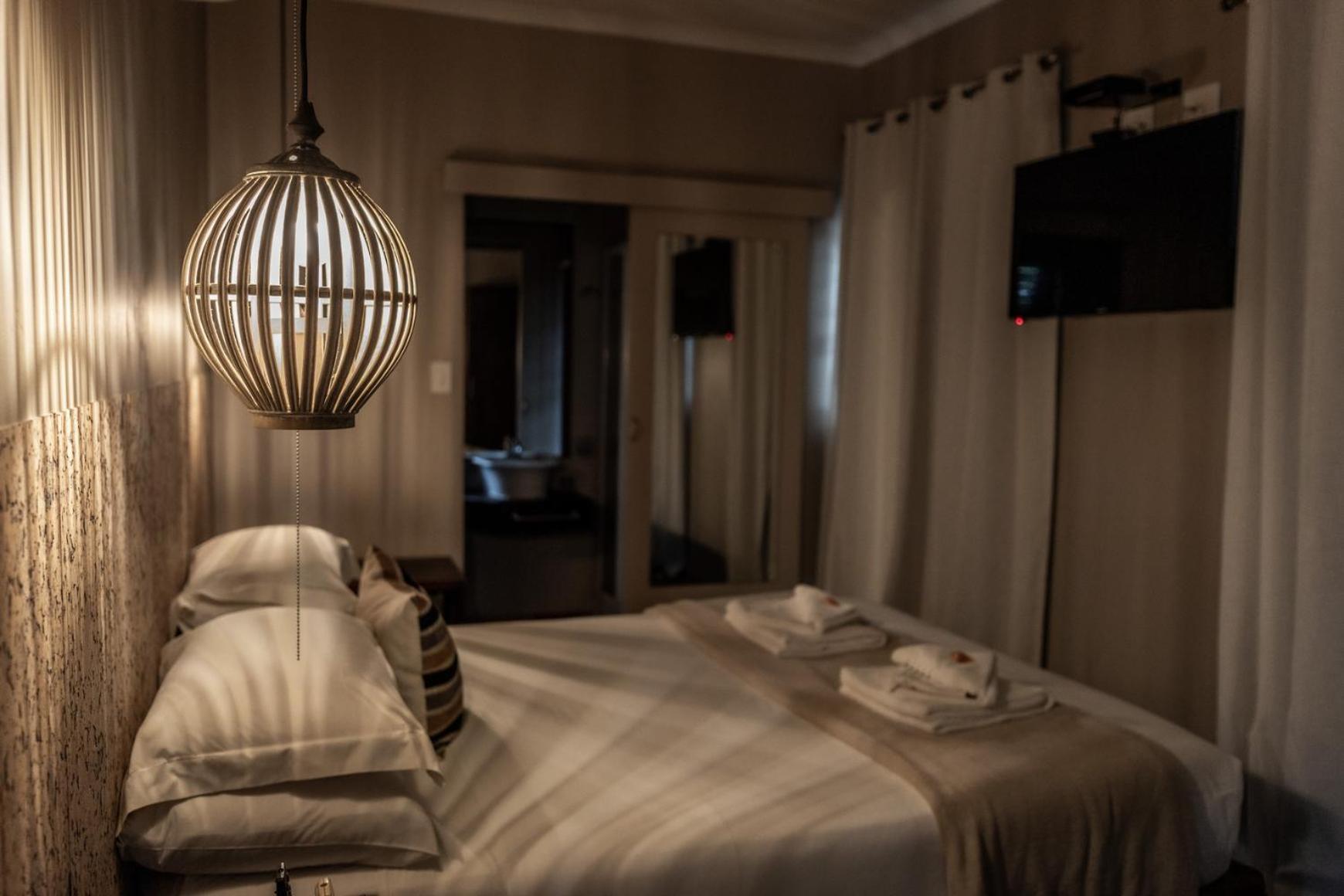 Elegant Lodge & Conference Center ポンゴーラ エクステリア 写真